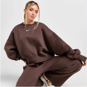 Nike Brown cropped Sweatshirt